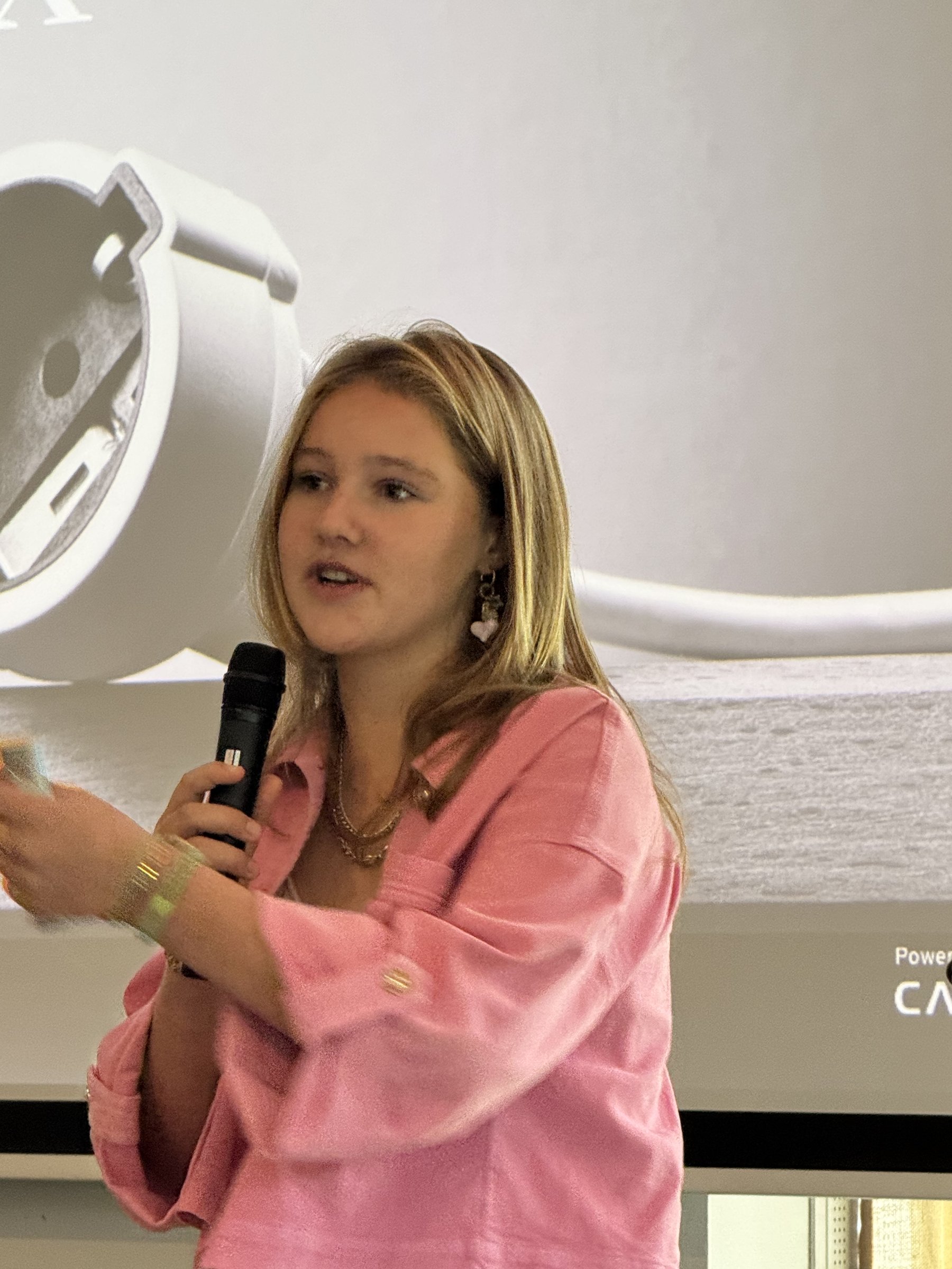 Laurine Beele speaking